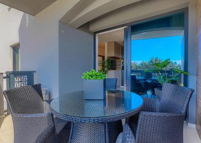 Wing 77 By Interhome Apartman *