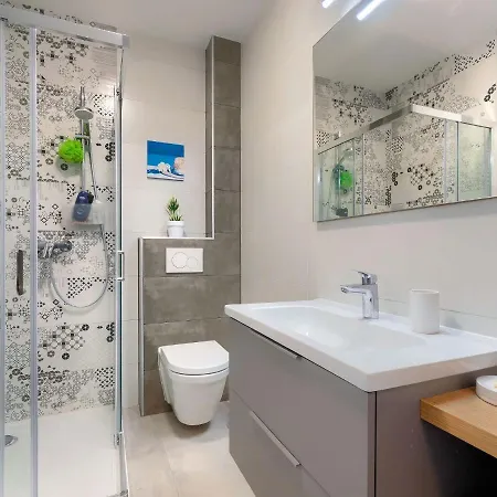 Wing 77 By Interhome Apartment