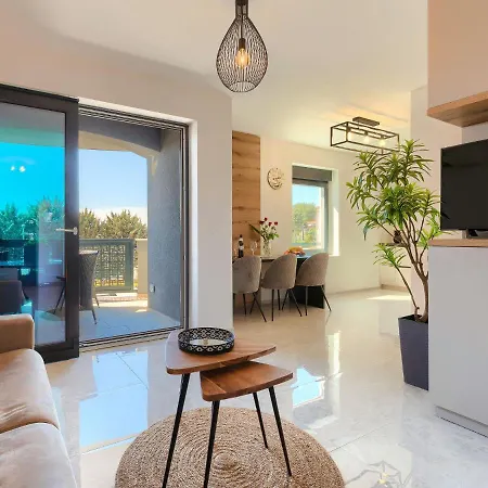 Apartment Wing 77 By Interhome