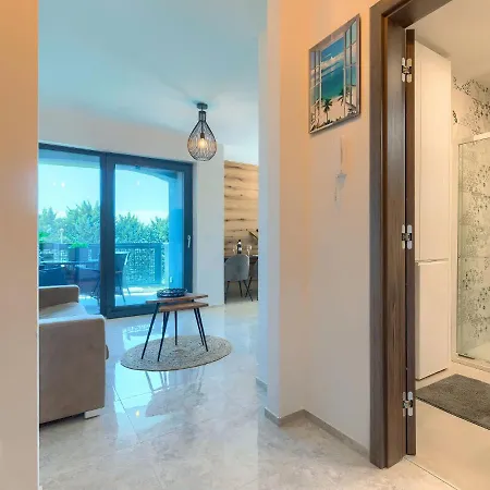 Wing 77 By Interhome Apartment Pula